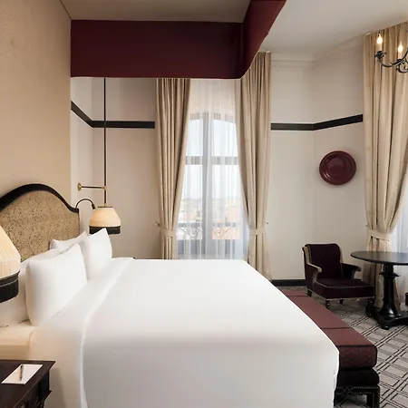 Des Indes - The Leading Of The World 5* La Haye