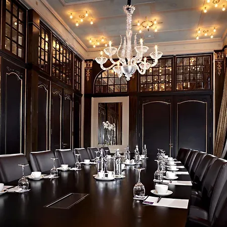 Hotel Des Indes