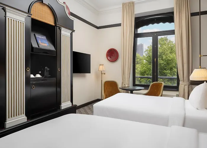 Szálloda Des Indes 5*