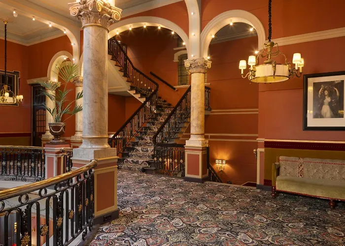 Szálloda Des Indes 5*