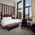 Des Indes Hotel