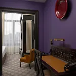 Hotel Des Indes 5*